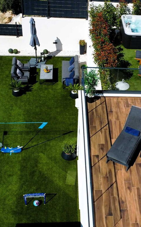 Villa Nikta: badkar, Balkong / terrass / uteplats, Trädgård, Utomhus