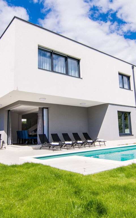 Villa Orvas 190: Balkong / terrass / uteplats, Exteriör, slå samman, Trädgård