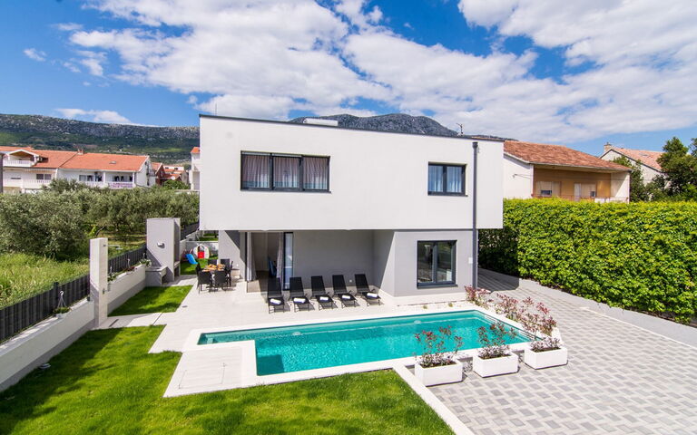 Villa Orvas 190: Balkong / terrass / uteplats, Exteriör, slå samman, Trädgård, Utomhus