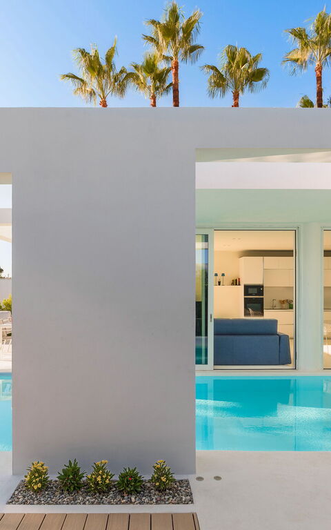 Villa Gadir: Exteriör, slå samman, Utomhus