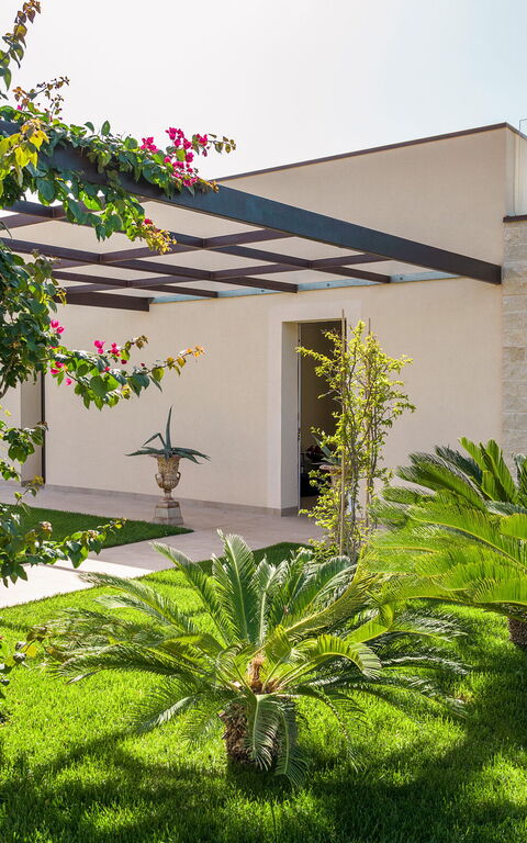 Gelso Bianco: Exteriör, Trädgård, Utomhus