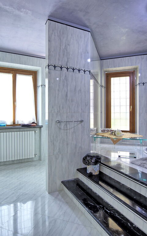 Villa Paradiso: Badrum