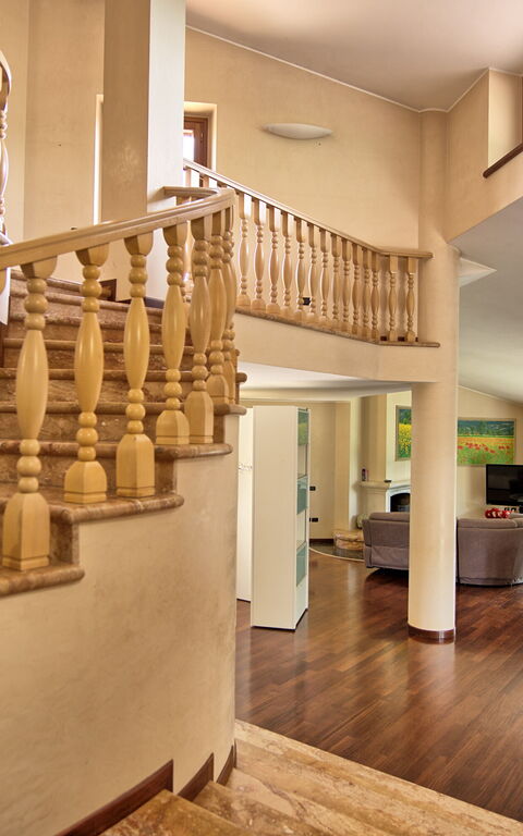 Villa Paradiso: Lunchrum, Vardagsrum