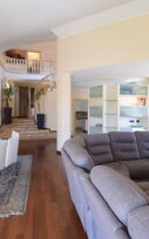 Villa Paradiso: Lunchrum, Vardagsrum