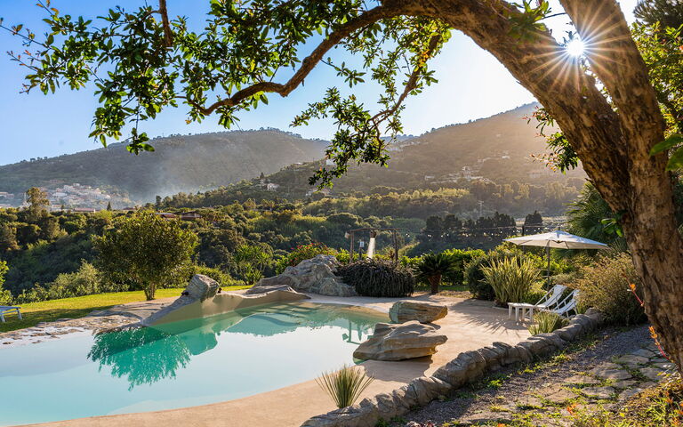 Villa Giuffrè: Exteriör, slå samman, Utomhus