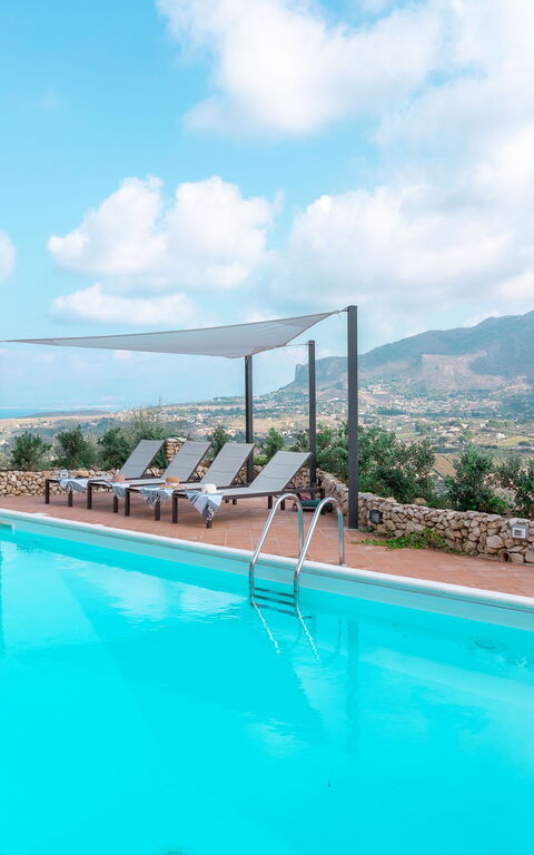 Villa Petra: Exteriör, slå samman, Utomhus, Visningar