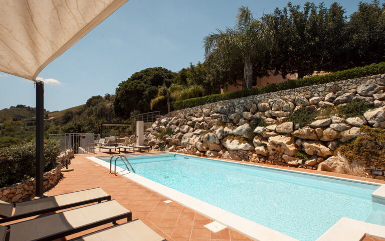 Villa Petra: Utomhus