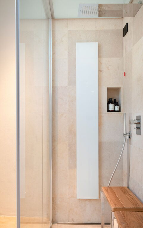 Villa Il Faro: Badrum