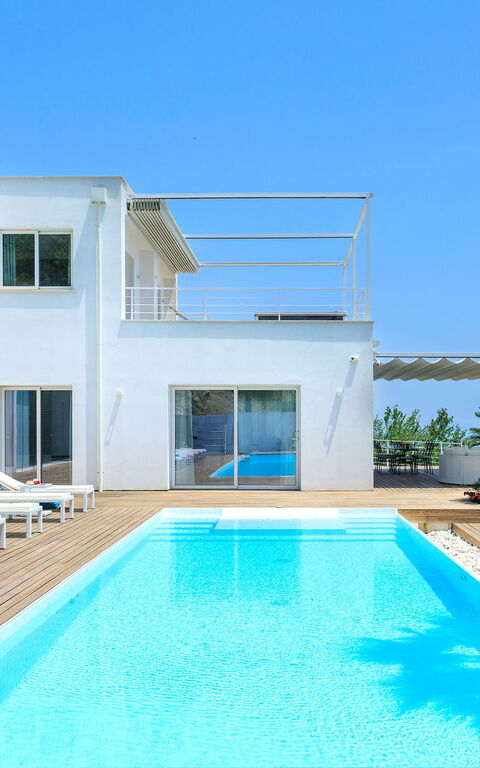 Villa Elysium: Exteriör, slå samman, Utomhus, Visningar