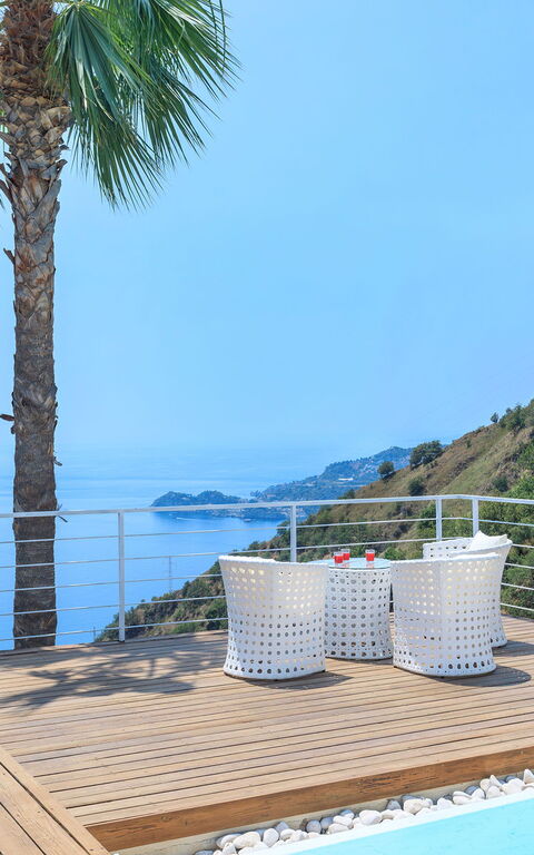 Villa Elysium: Exteriör, slå samman, Utomhus, Visningar