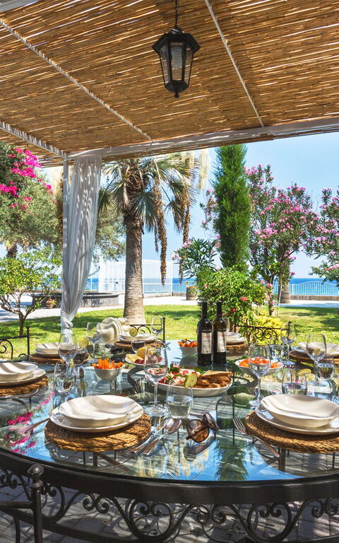 Villa Bellasia: Exteriör, Trädgård, Utomhus