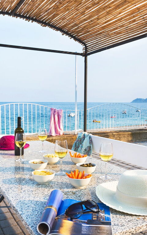 Villa Bellasia: Exteriör, Utomhus