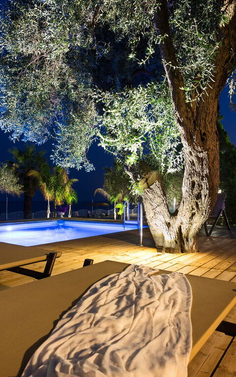 Villa Bellasia: Exteriör, Utomhus