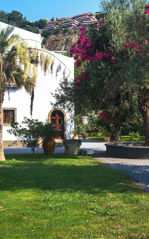 Villa Bellasia: Exteriör, Trädgård, Utomhus