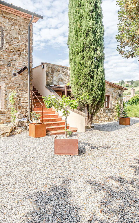 Chateau La Siroque: Exteriör, Utomhus