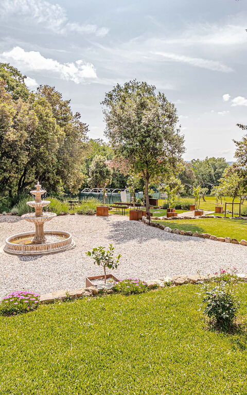 Chateau La Siroque: Exteriör, Trädgård, Utomhus