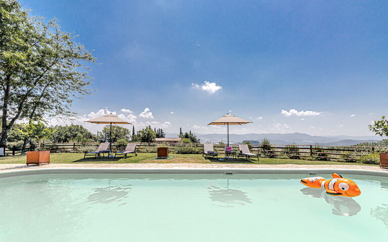 Chateau La Siroque: Exteriör, slå samman, Utomhus, Visningar