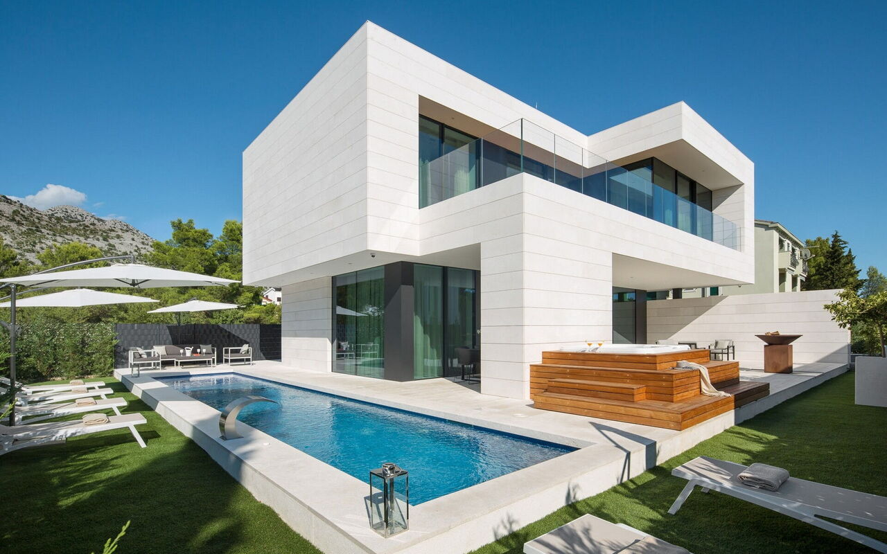 Orvas Villa 82: badkar, Exteriör, slå samman, Trädgård, Visningar