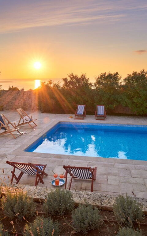 Orvas Villa 189: slå samman, Trädgård