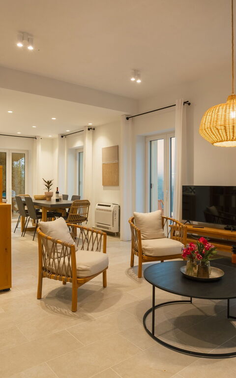 Villa Thea Mare Levantes