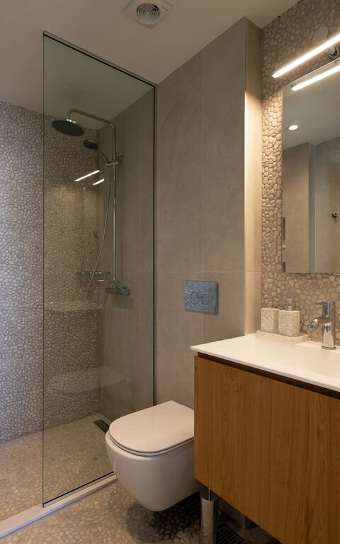 Villa Thea Mare Maistro: Badrum