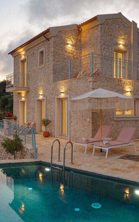 Villa Thea Mare Maistro