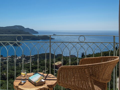 Villa Thea Mare Maistro