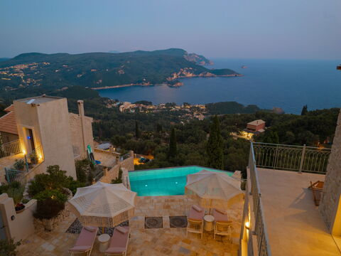 Villa Thea Mare Maistro