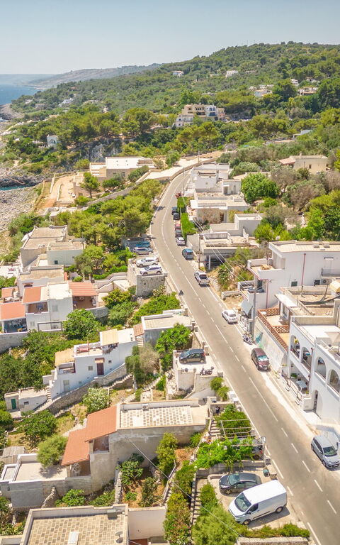 Marinaia Archi: Exteriör, Utomhus, Visningar