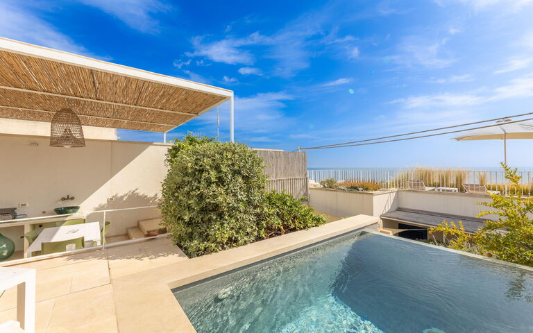 Marinaia Panorama: Exteriör, slå samman, Utomhus, Visningar