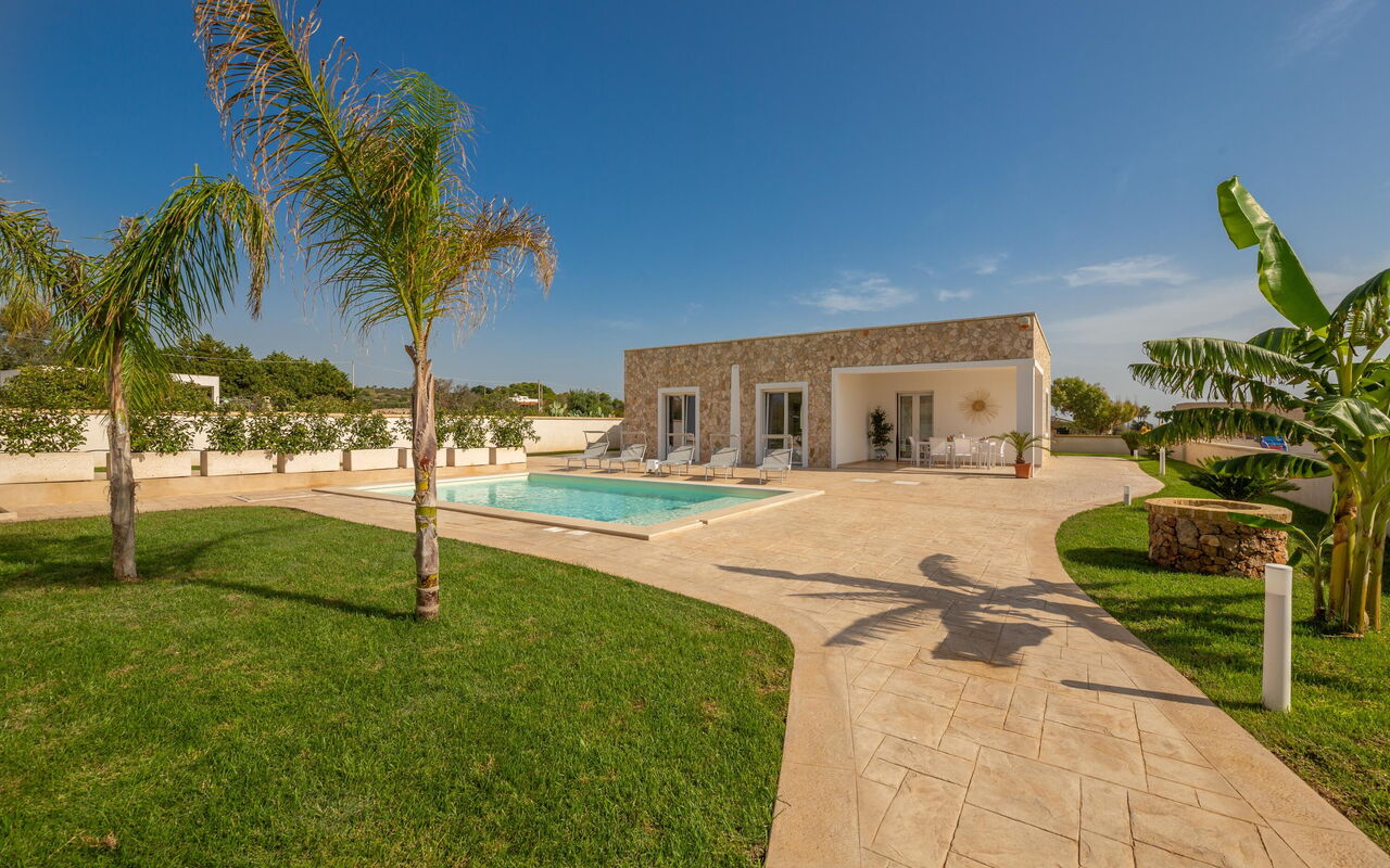 Villa Palibella: Exteriör, Huvudentré, slå samman, Trädgård, Utomhus