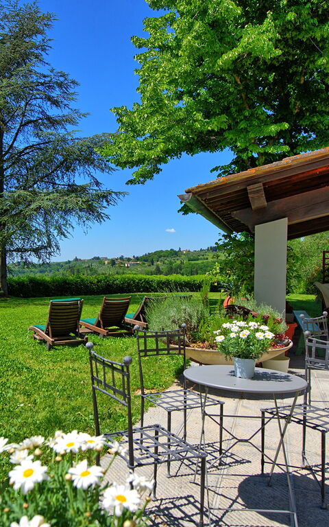 Villa Casciani: Trädgård, Utomhus