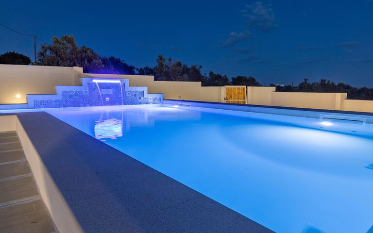 Villa Don Carmine: Exteriör, slå samman, Utomhus