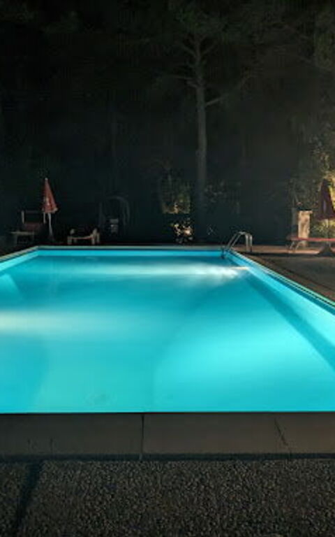 Leccino: Exteriör, slå samman, Utomhus