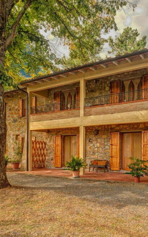 Leccino: Exteriör, Huvudentré, Trädgård, Utomhus