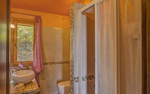 Semesterboende Leccino 5: Badrum