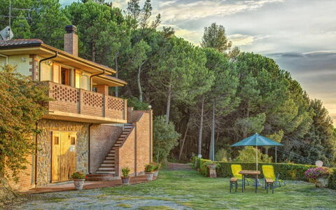 Semesterboende Leccino 5: Trädgård