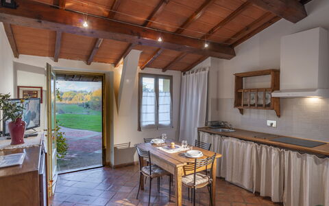 Semesterboende Mattacchione: Kök, Lunchrum