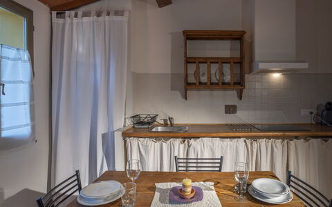 Semesterboende Mattacchione: Kök, Lunchrum