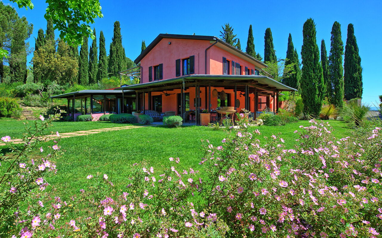 Villa Barbarella: Trädgård, Utomhus