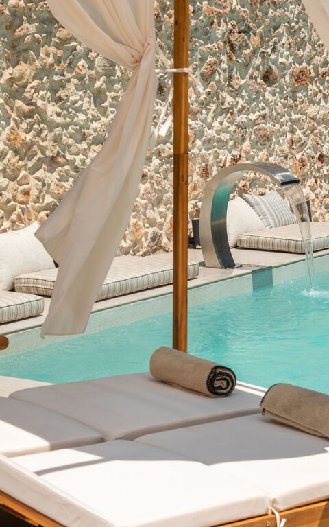 Villa Paul: Exteriör, slå samman, Utomhus