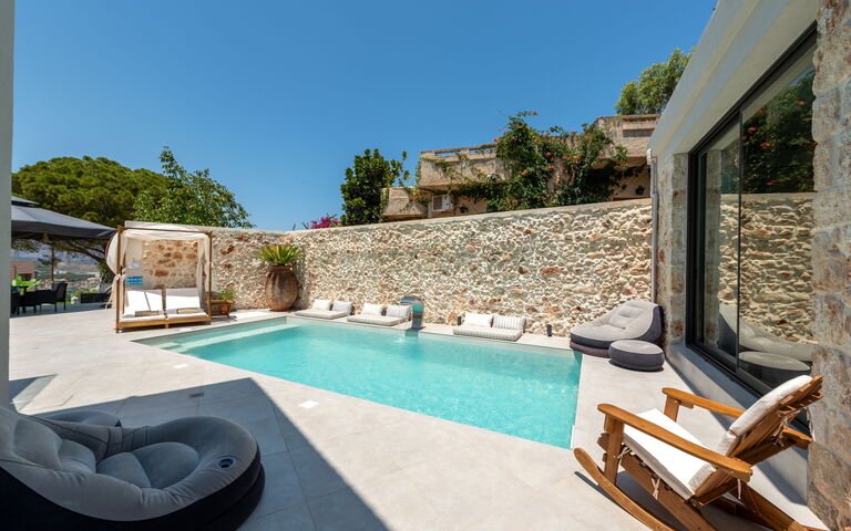 Villa Paul: Exteriör, slå samman, Utomhus