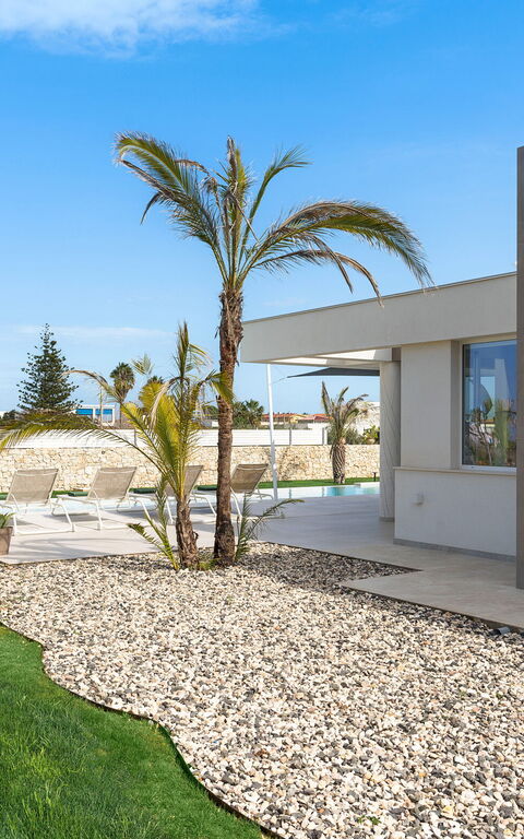 Villa Paradisus: Exteriör, Trädgård, Utomhus