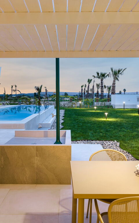 Villa Paradisus: Balkong / terrass / uteplats, Exteriör, Trädgård, Utomhus