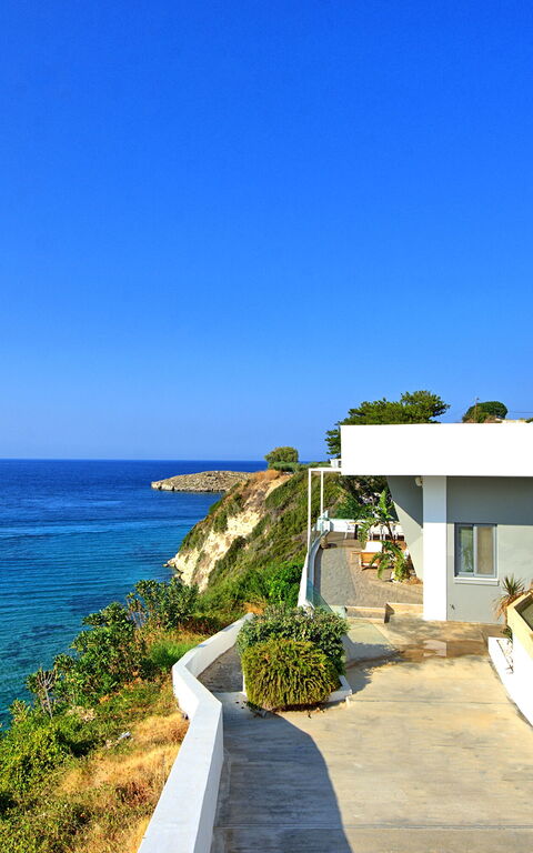 Villa Sapphire: slå samman, Utomhus, Visningar