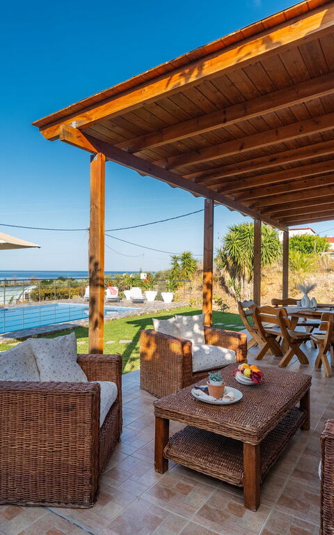 Villa Rose: Balkong / terrass / uteplats, Exteriör, slå samman, Trädgård, Utomhus, Visningar