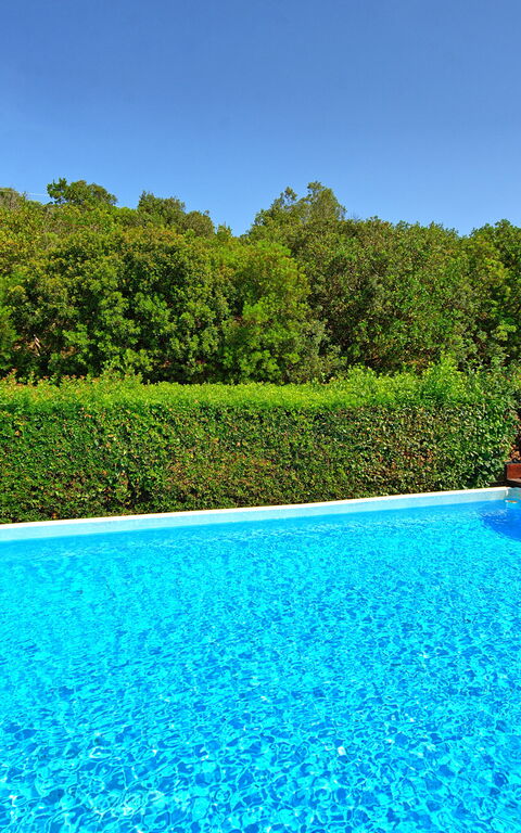 Casale Argentario: slå samman, Utomhus