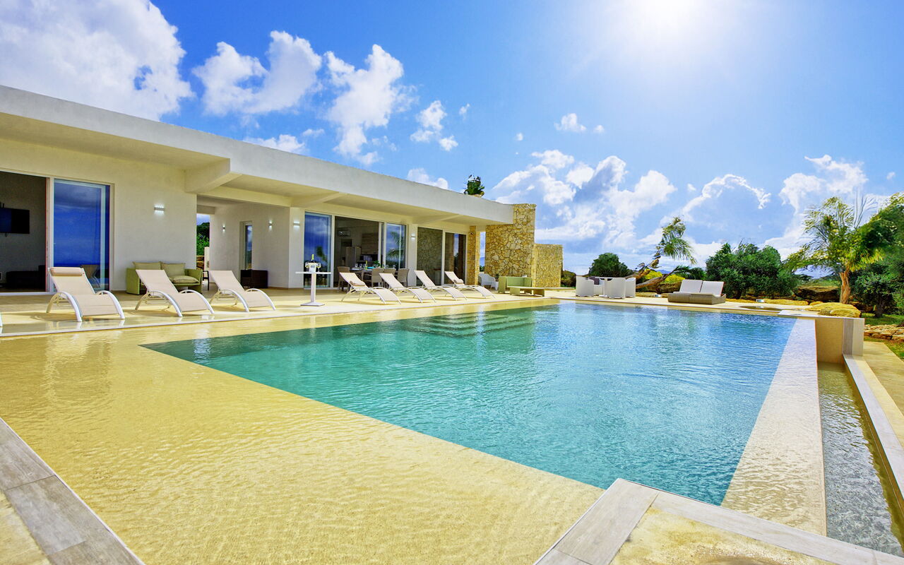 Villa Infinito: Exteriör, slå samman, Utomhus