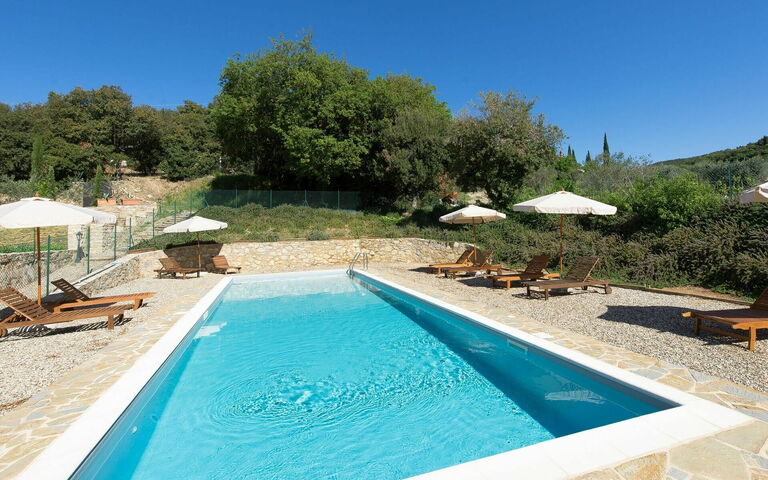 Casa Minuccia: Exteriör, slå samman, Utomhus