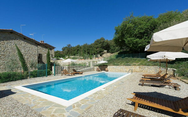 Casa Minuccia: Exteriör, slå samman, Utomhus